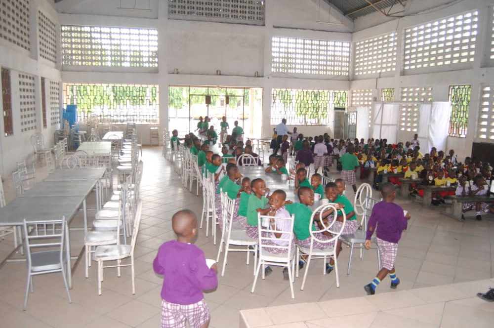 Students in the Dinning
